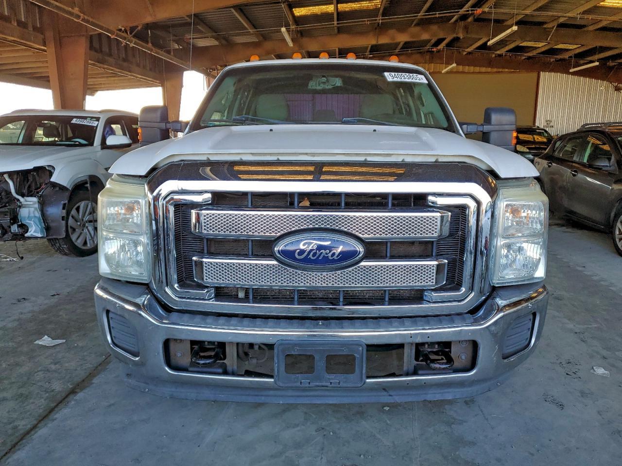 2011 Ford F250 Super Duty - Фото 5