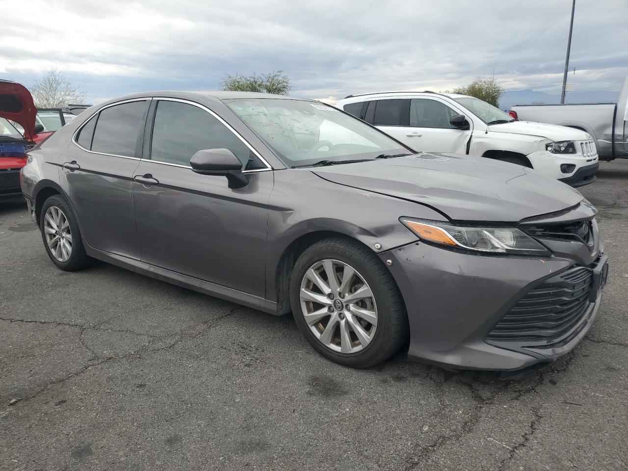 2019 Toyota Camry L - Фото 4