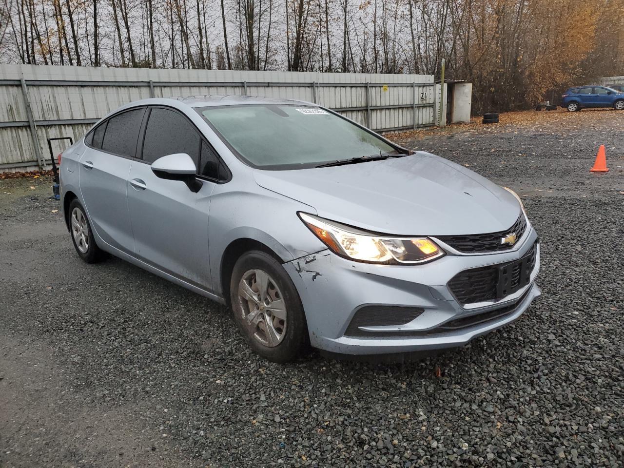 2017 Chevrolet Cruze Ls - Image 4