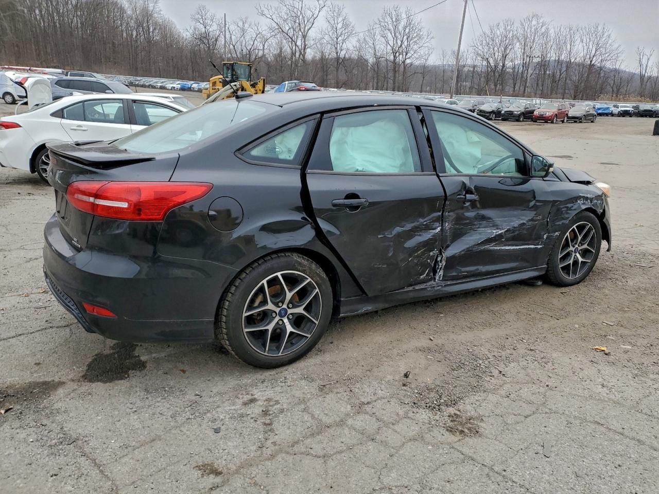 2015 Ford Focus Se - Image 3