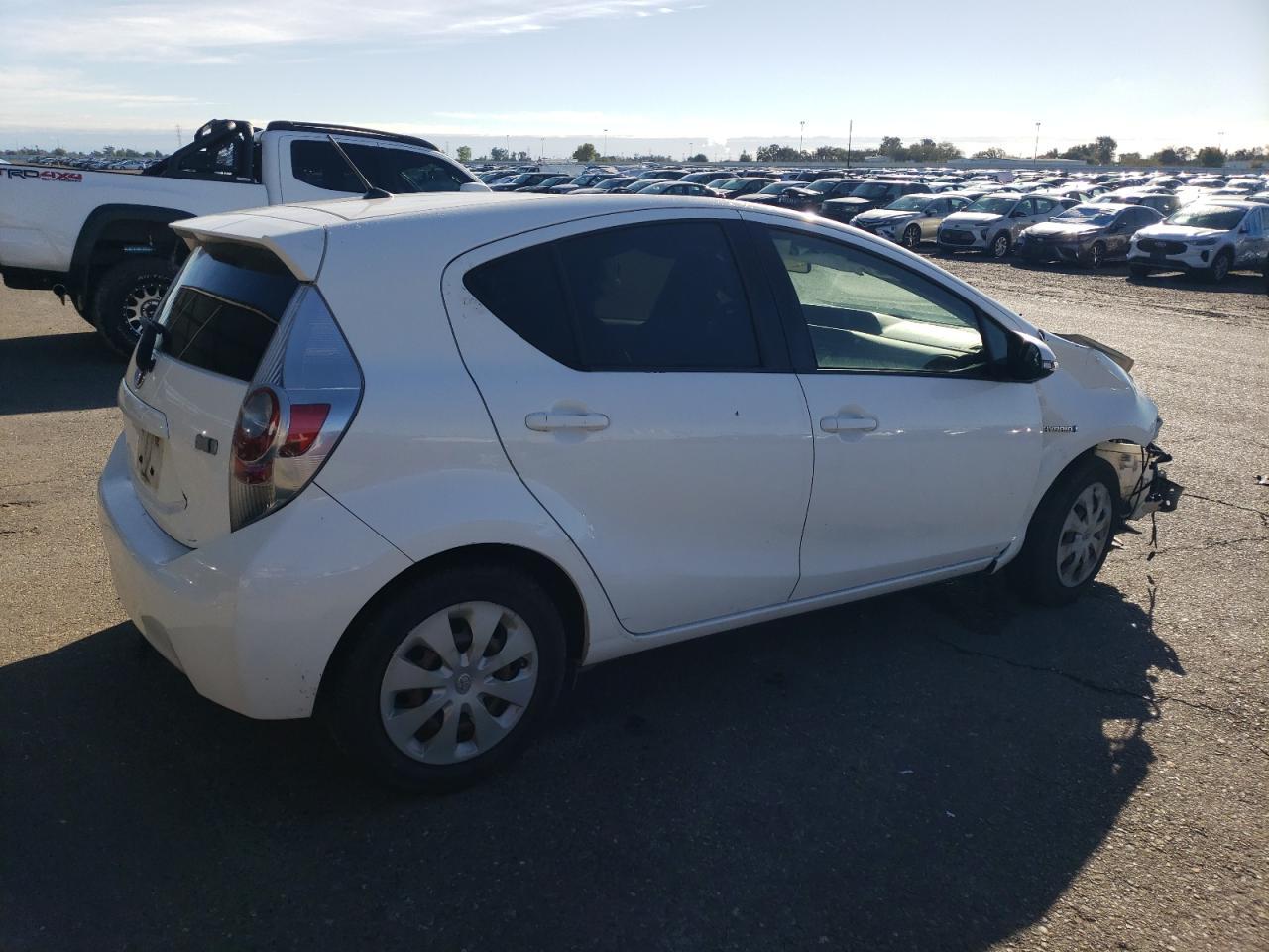 2012 Toyota Prius C One - Image 3