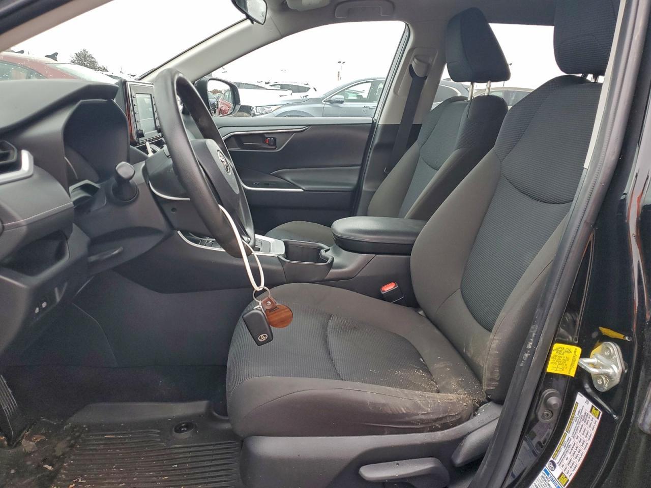 2022 Toyota Rav4 Le - Фото 7