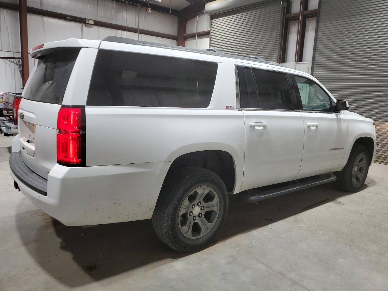 2019 Chevrolet Suburban K1500 Lt - Фото 3