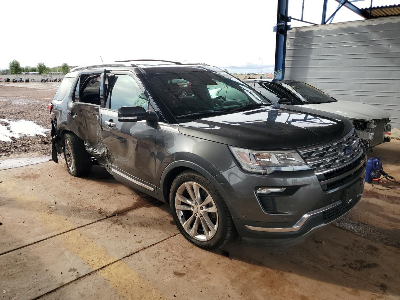 2018 Ford Explorer Limited - Image 4