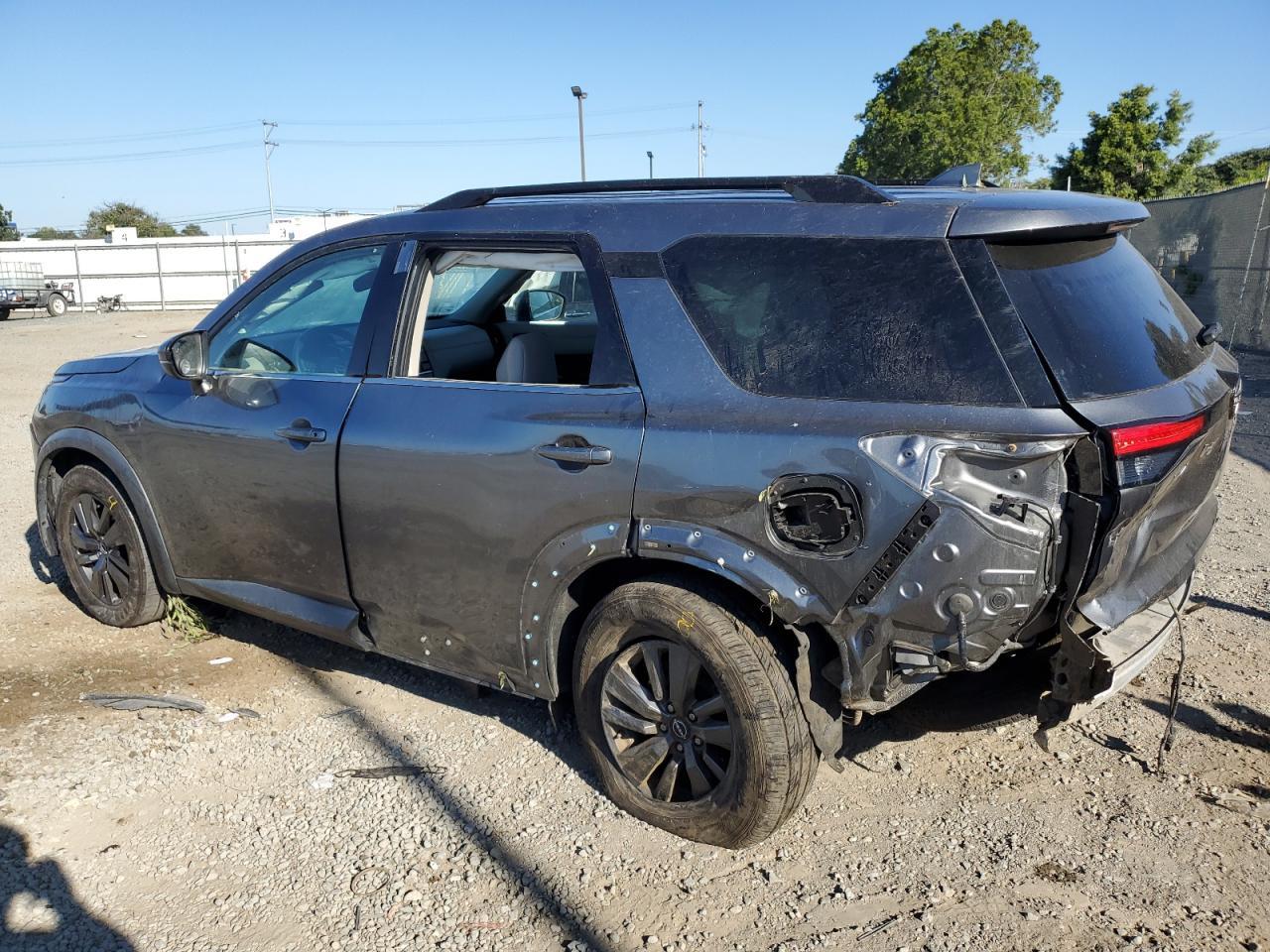 2022 Nissan Pathfinder Sv - Фото 2