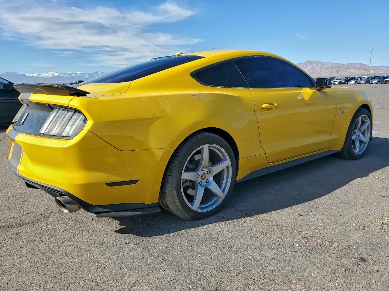 2015 Ford Mustang - Image 3