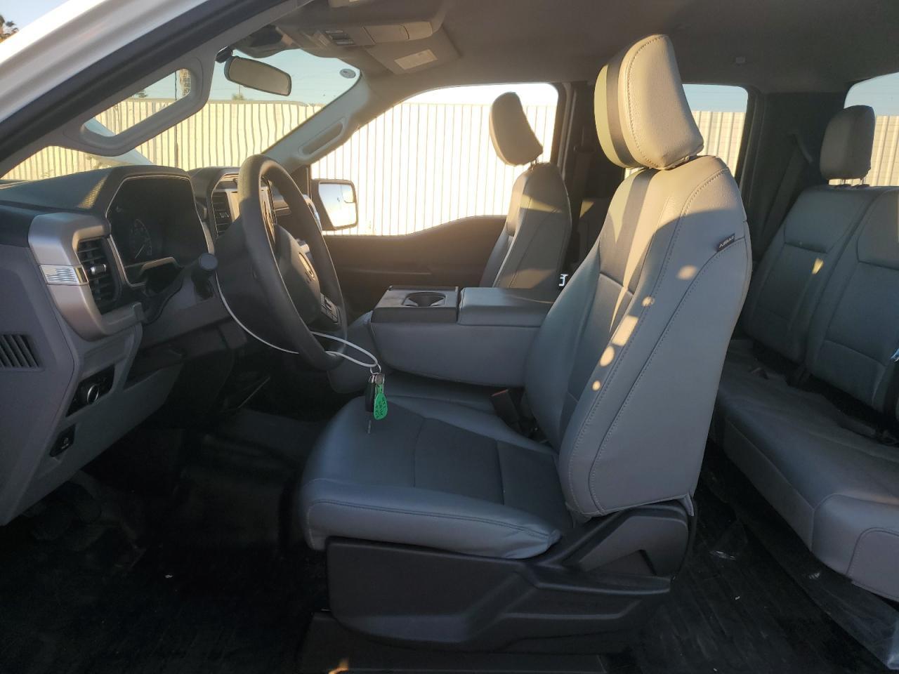 2023 Ford F150 Super Cab - Фото 7