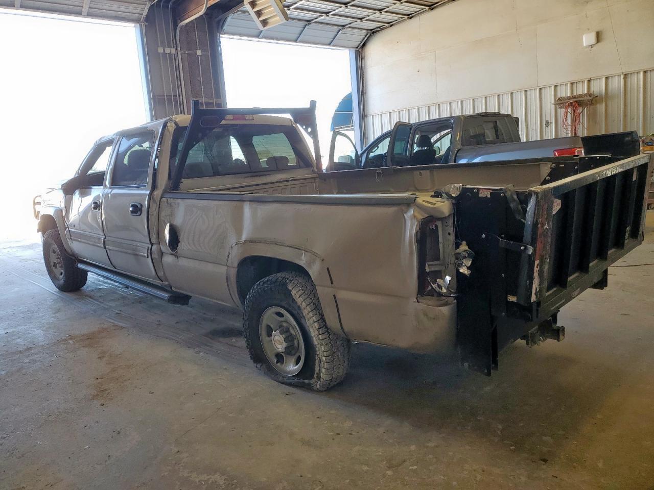 2005 Chevrolet Silverado C2500 Heavy Duty - Фото 2