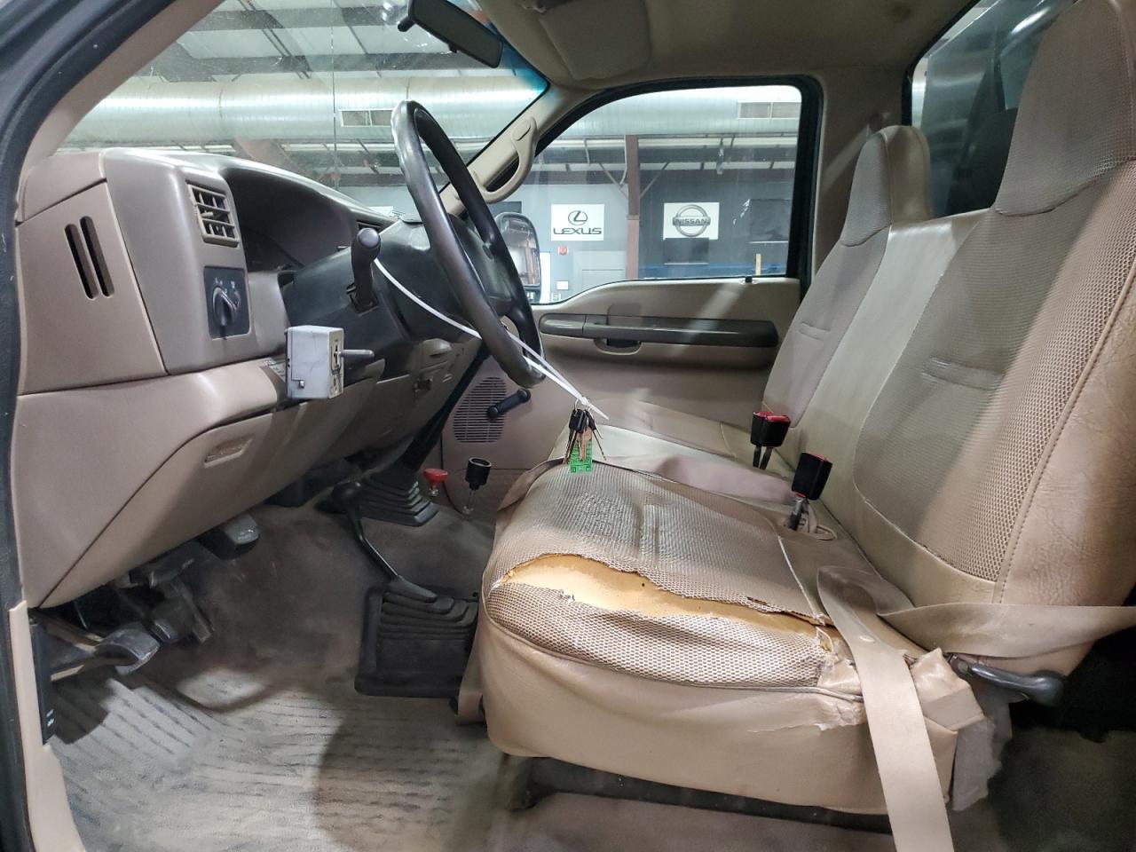 2000 Ford F550 Super Duty - Image 7