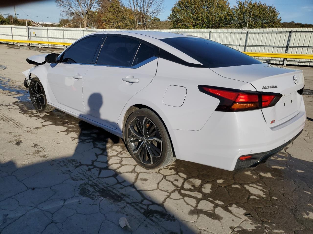 2024 Nissan Altima Sr - Фото 2