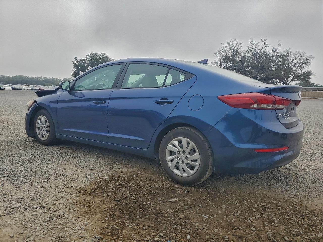 2017 Hyundai Elantra Se - Фото 2