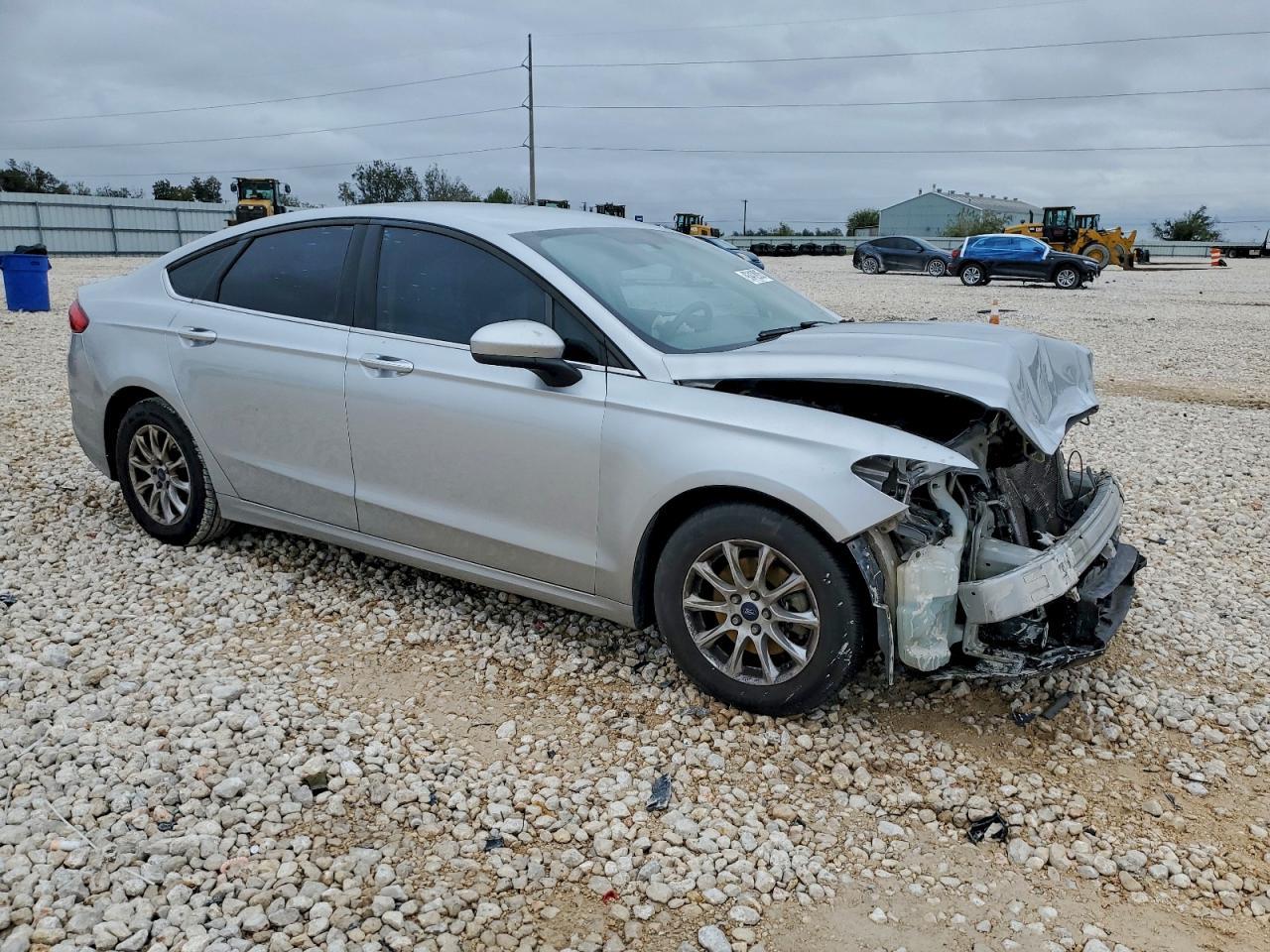 2017 Ford Fusion S - Image 4