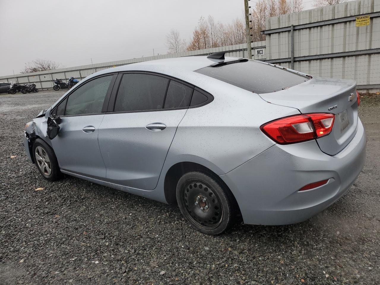 2017 Chevrolet Cruze Ls - Image 2