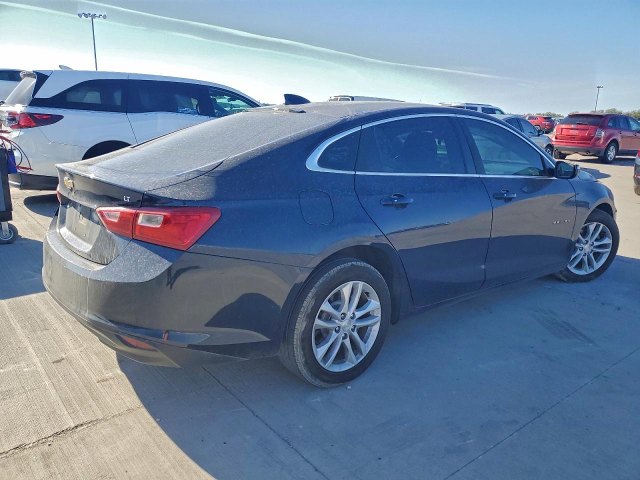 2016 Chevrolet Malibu Lt - Image 3
