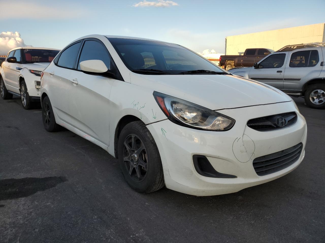 2012 Hyundai Accent Gls - Фото 4