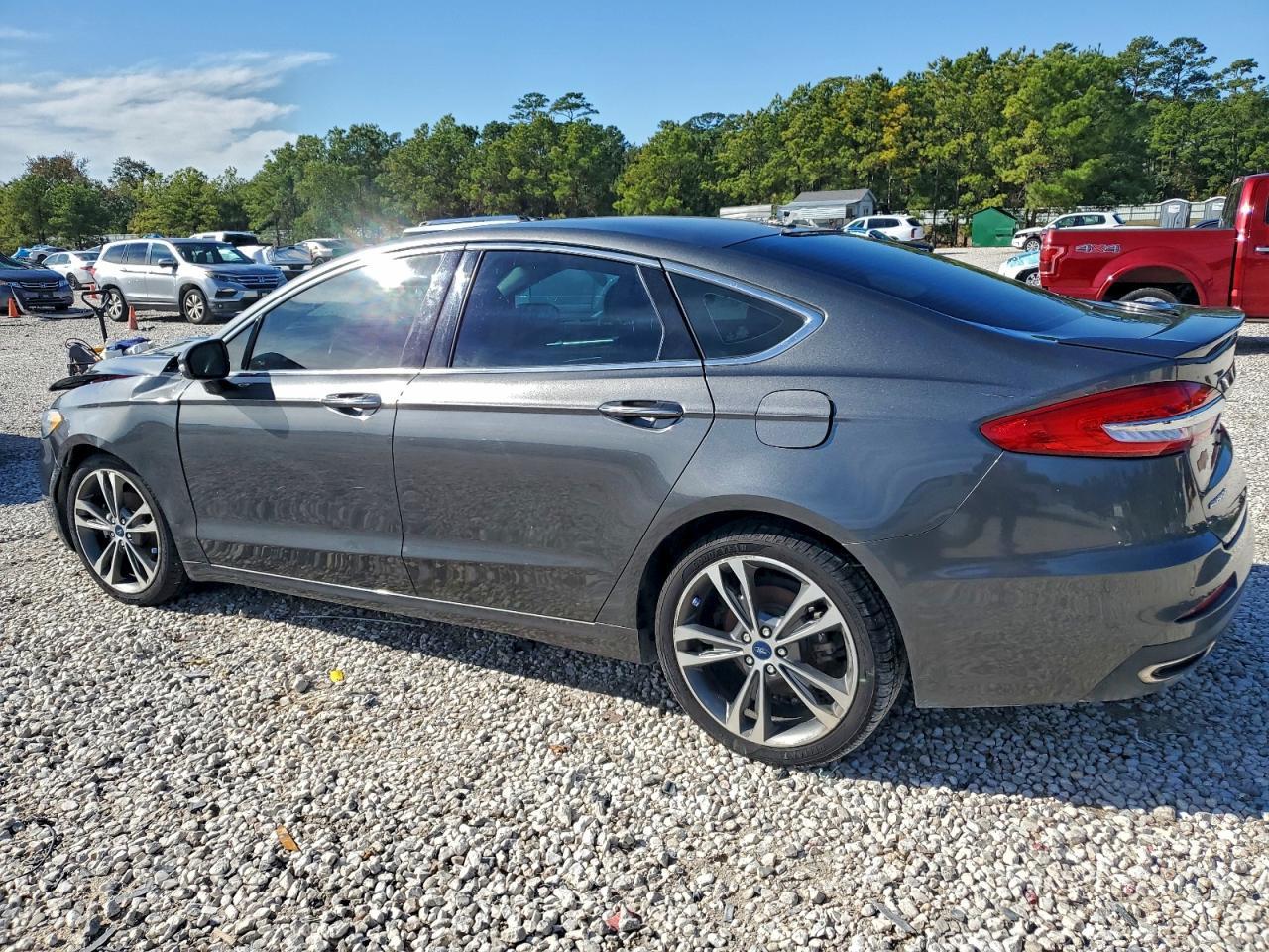 2020 Ford Fusion Titanium - Фото 2