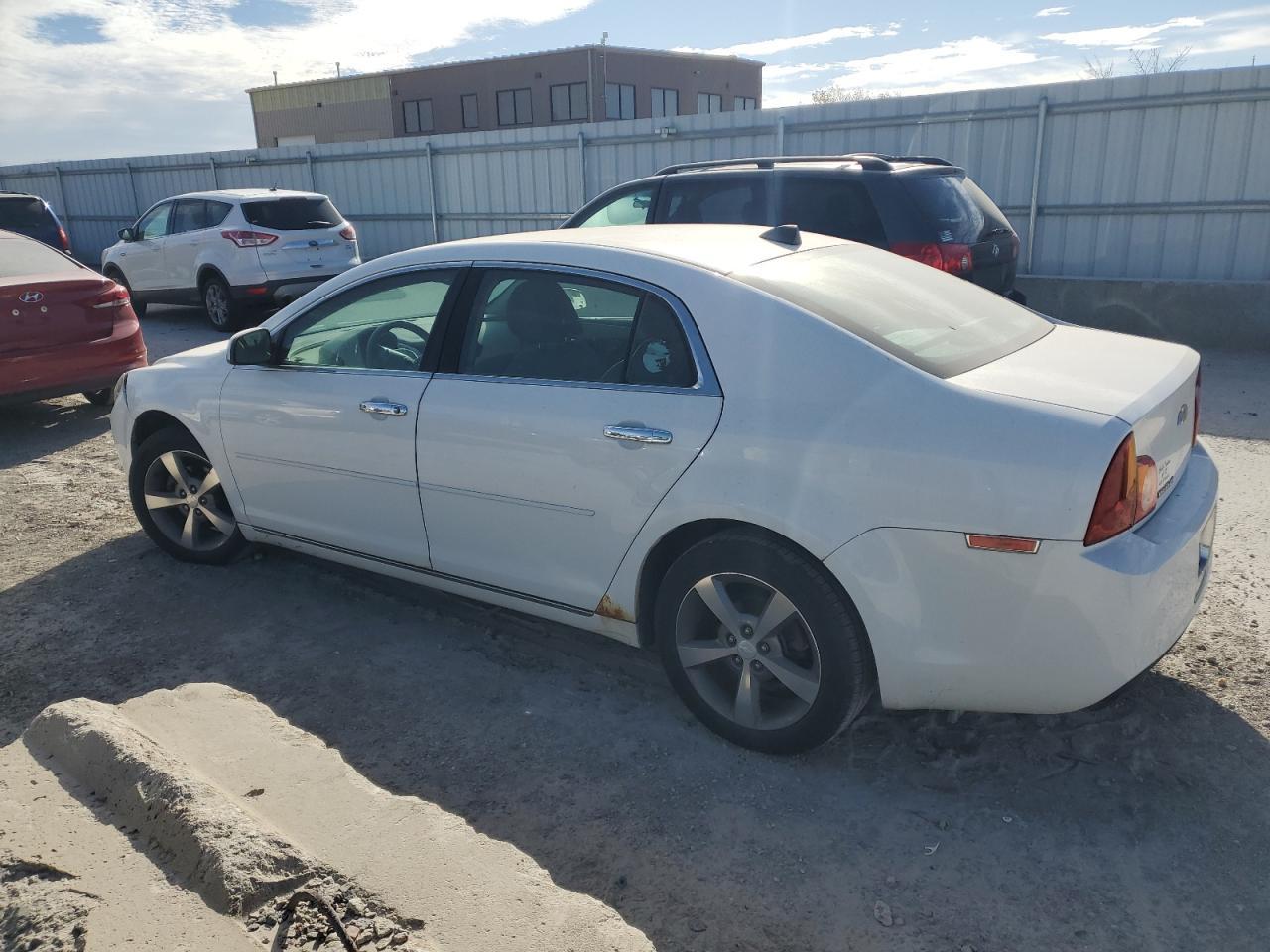 2012 Chevrolet Malibu 1Lt - Фото 2