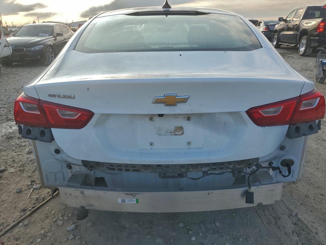 2023 Chevrolet Malibu Ls - Фото 6