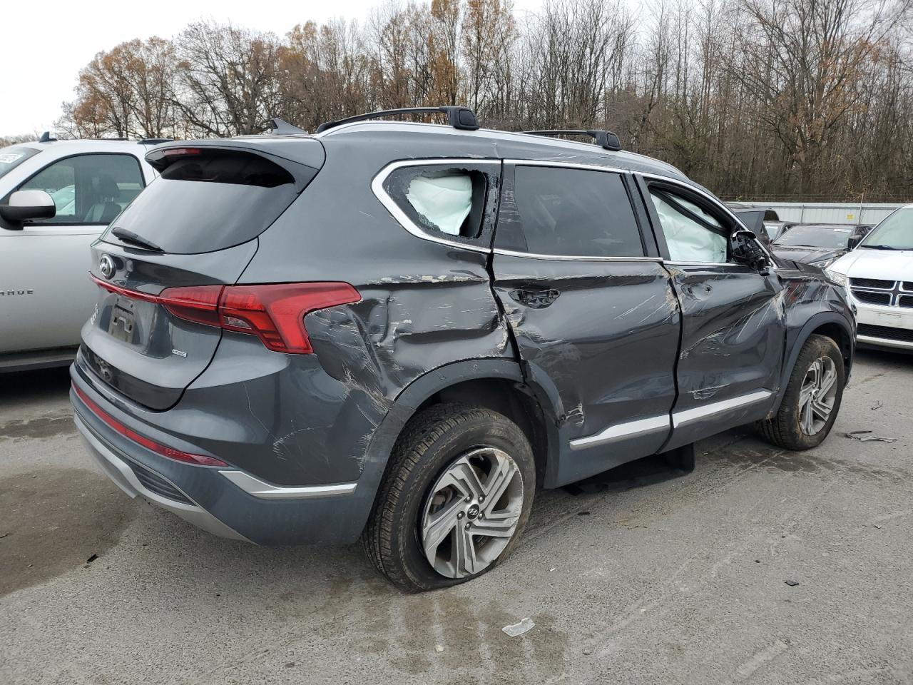 2022 Hyundai Santa Fe Sel - Image 3
