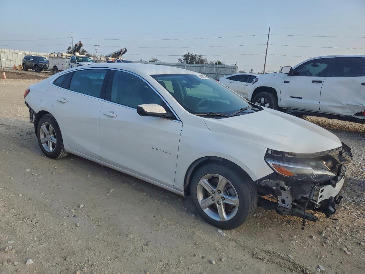 2023 Chevrolet Malibu Ls - Фото 4