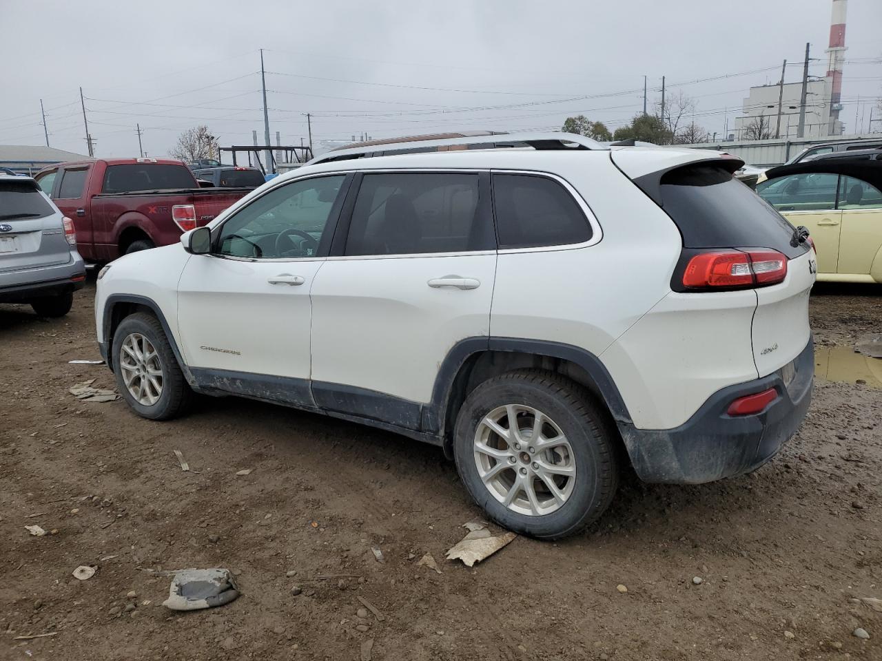 2017 Jeep Cherokee Latitude - Image 2
