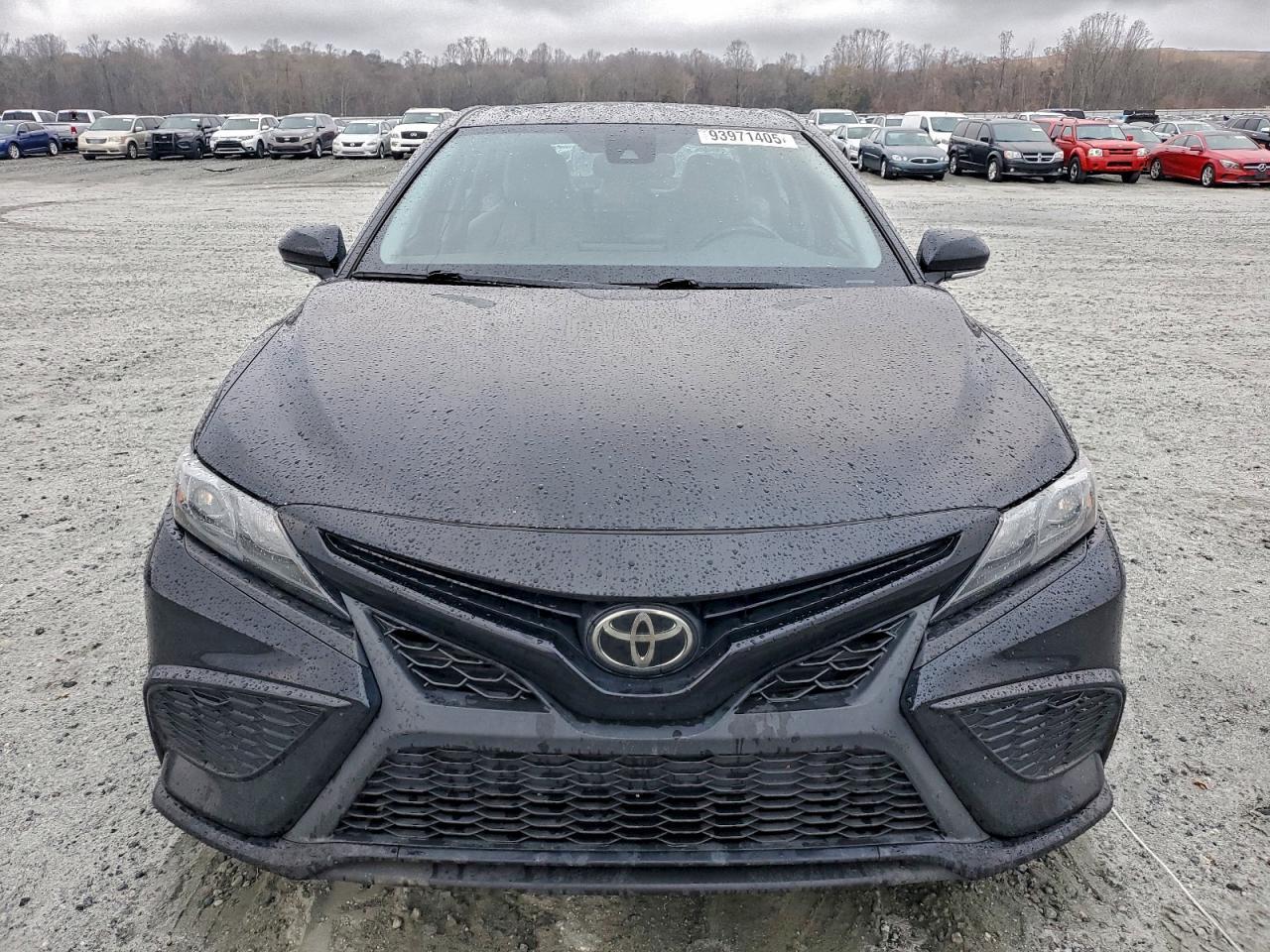2022 Toyota Camry Se - Фото 5