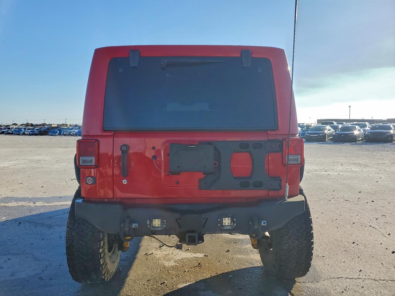 2014 Jeep Wrangler Unlimited Rubicon - Image 6