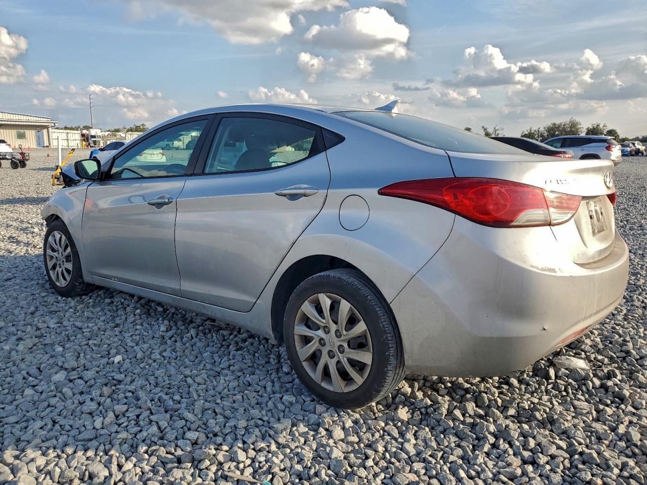 2012 Hyundai Elantra Gls - Фото 2