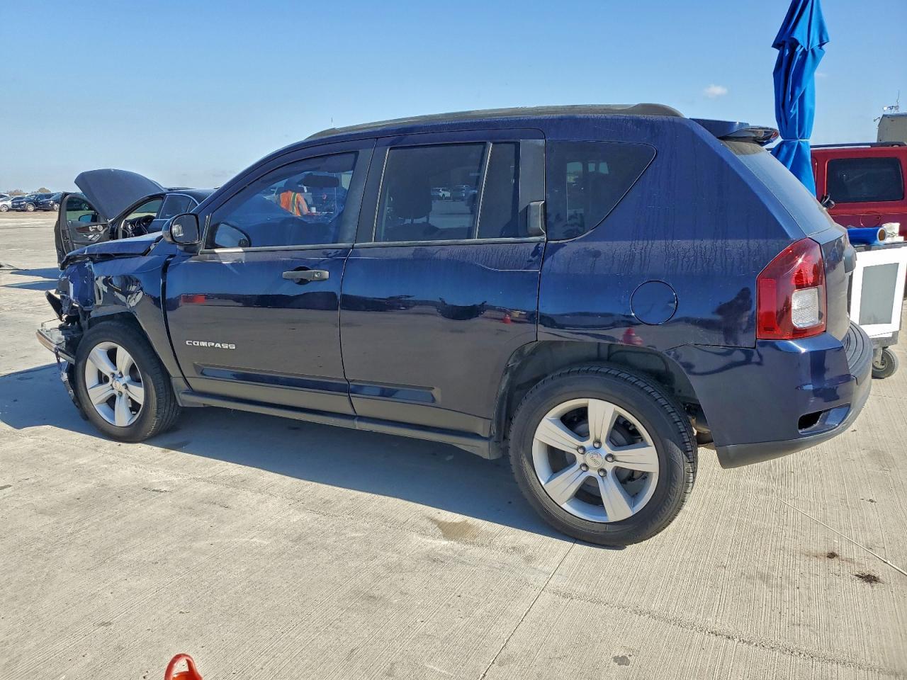 2015 Jeep Compass Sport - Фото 2