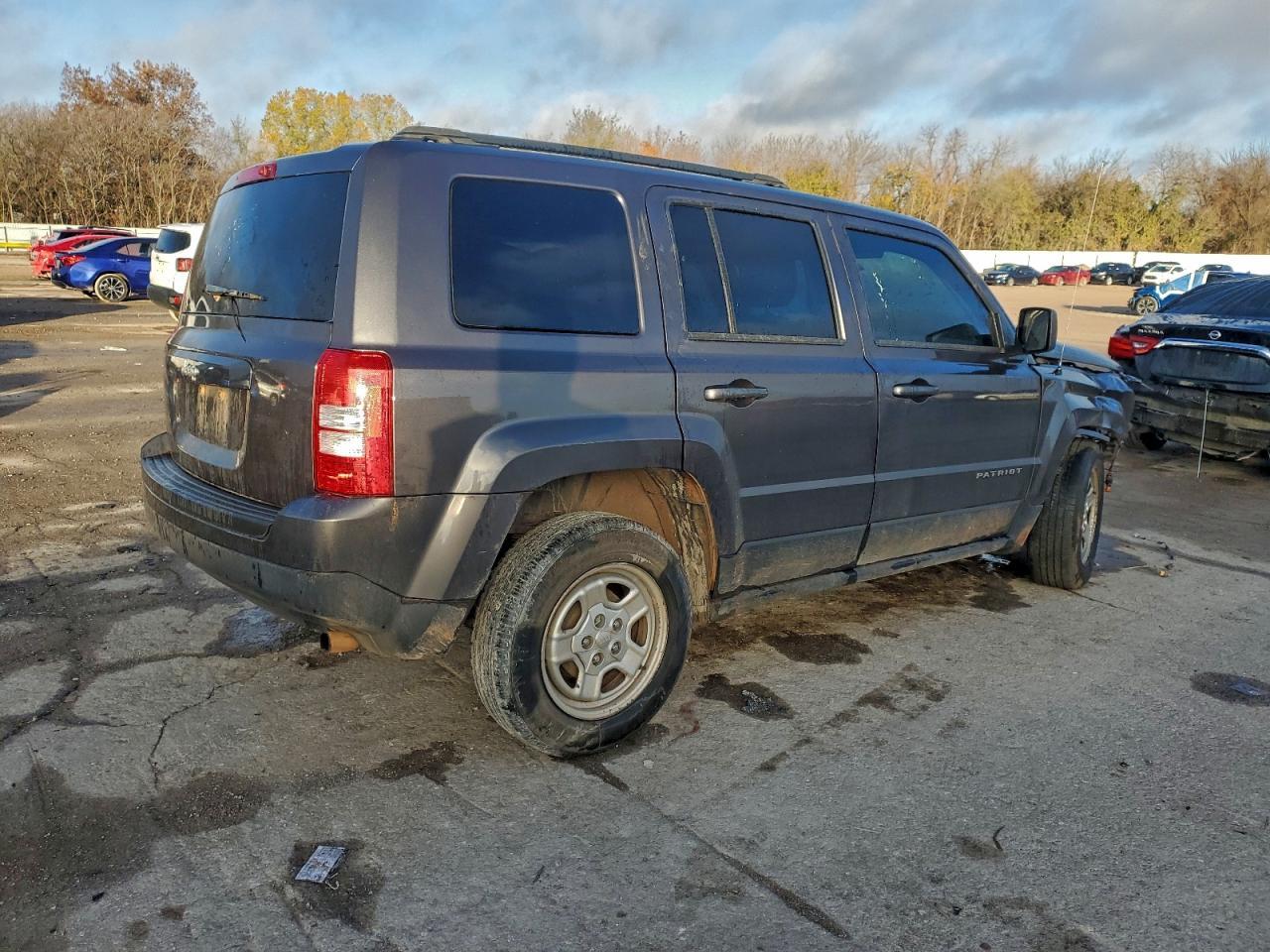 2016 Jeep Patriot Sport - Фото 3