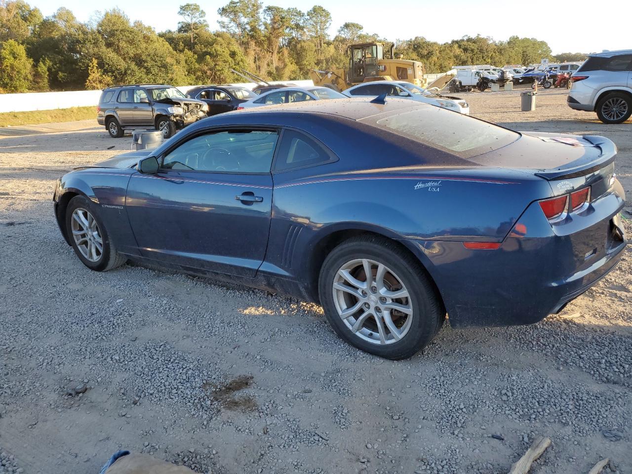 2011 Chevrolet Camaro Lt - Image 2