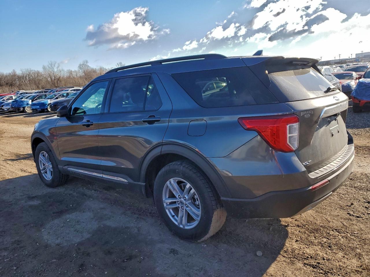 2020 Ford Explorer Xlt - Фото 2