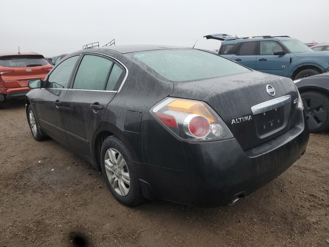 2010 Nissan Altima Base - Image 2