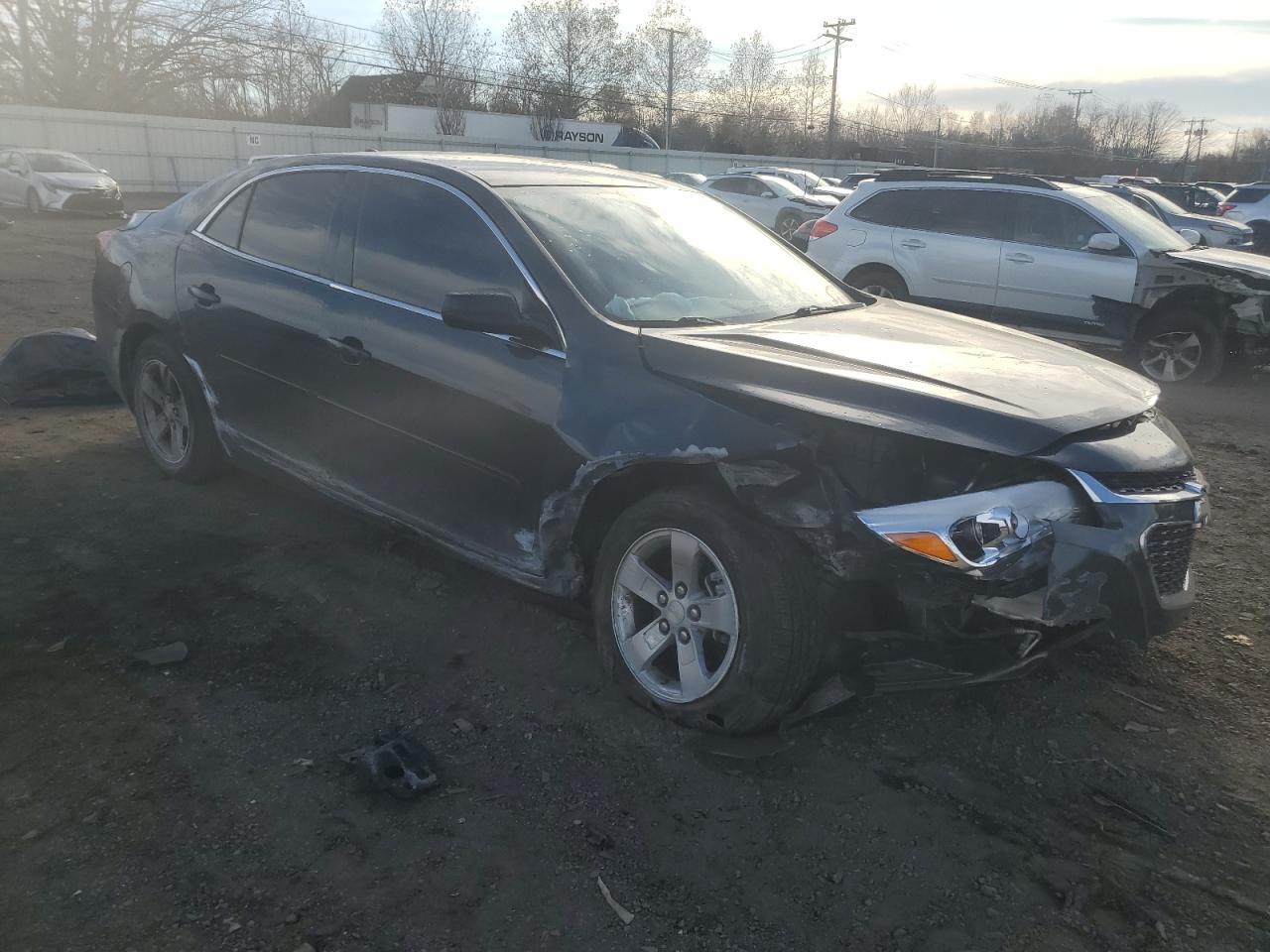 2014 Chevrolet Malibu Ls - Image 4