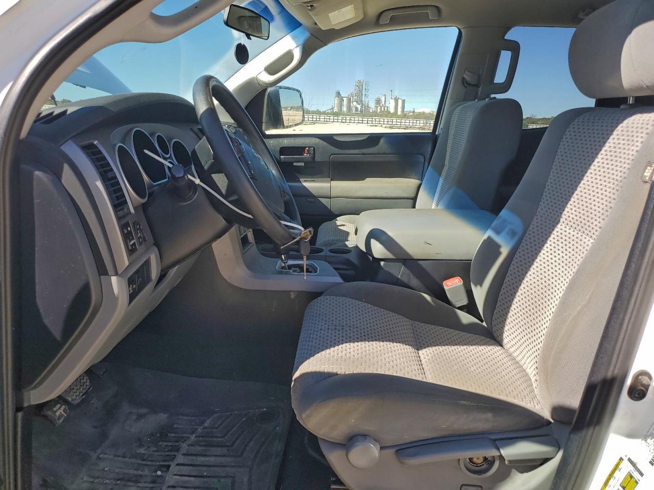 2012 Toyota Tundra - Image 7