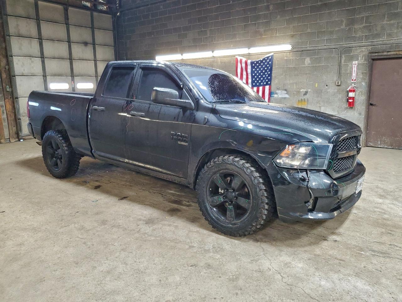 2019 Ram 1500 Classic Tradesman - Фото 4