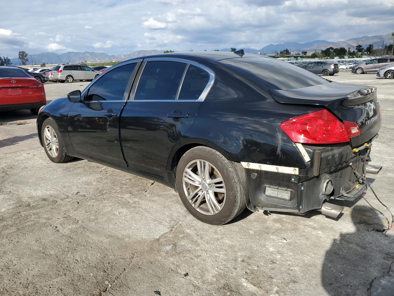 2011 Infiniti G25 Base - Image 2