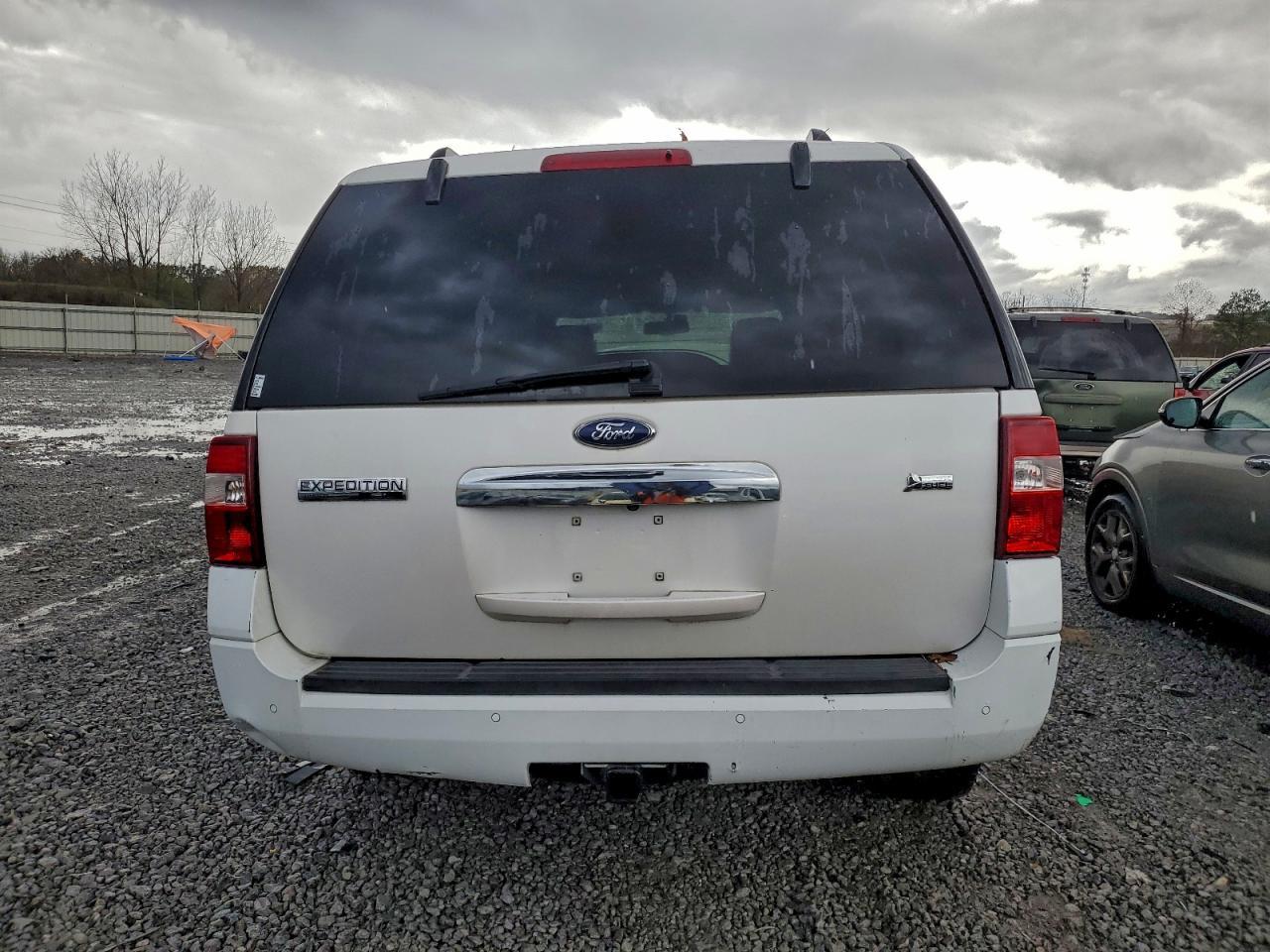 2010 Ford Expedition El Limited - Image 6
