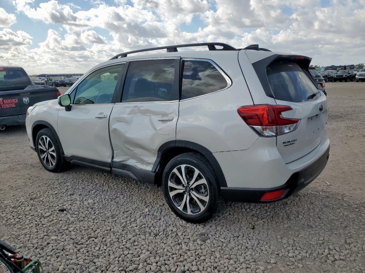 2024 Subaru Forester Limited - Фото 2