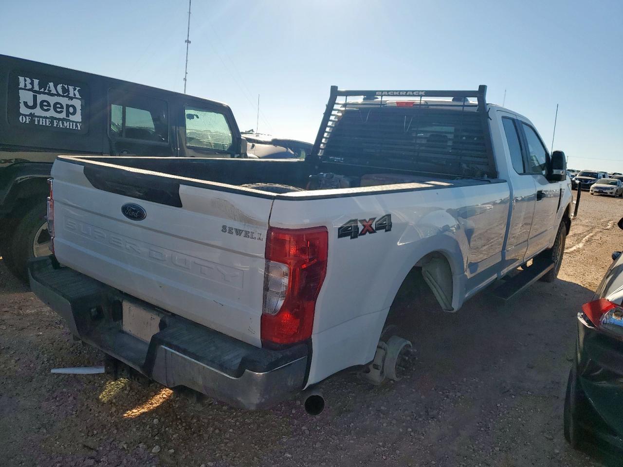 2022 Ford F250 Super Duty - Image 3