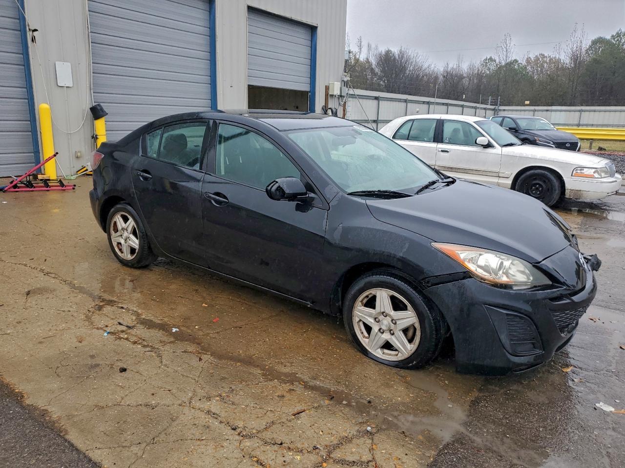 2011 Mazda 3 I - Image 4