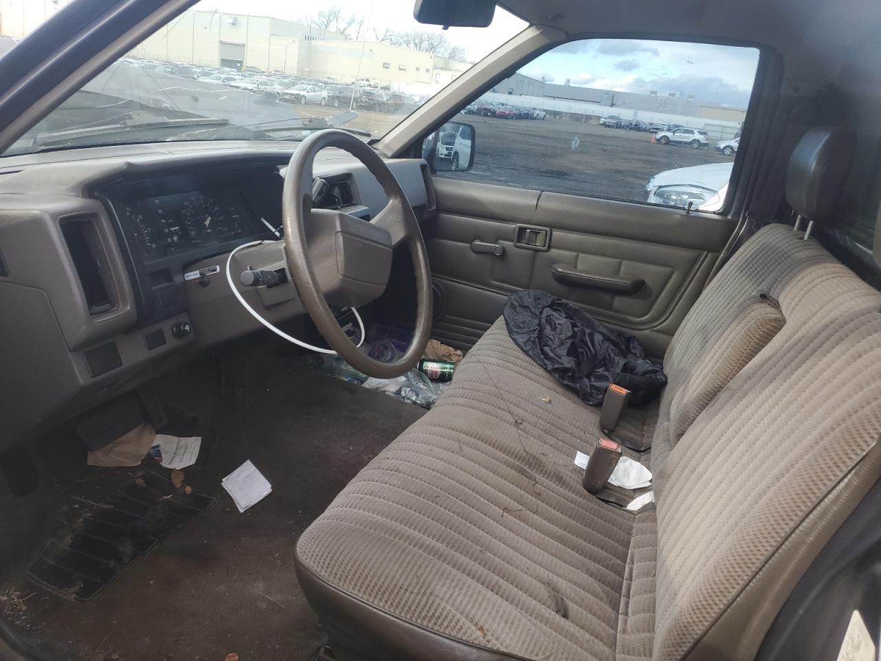 1991 Nissan Truck Short Wheelbase - Фото 7