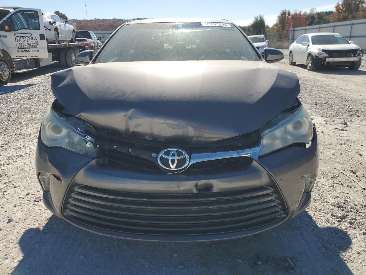 2016 Toyota Camry Le - Фото 5