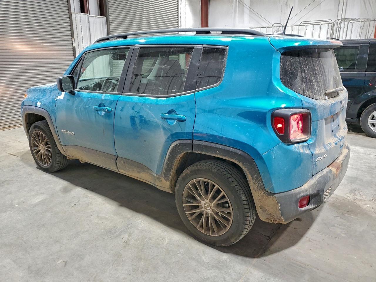 2022 Jeep Renegade Latitude - Image 2