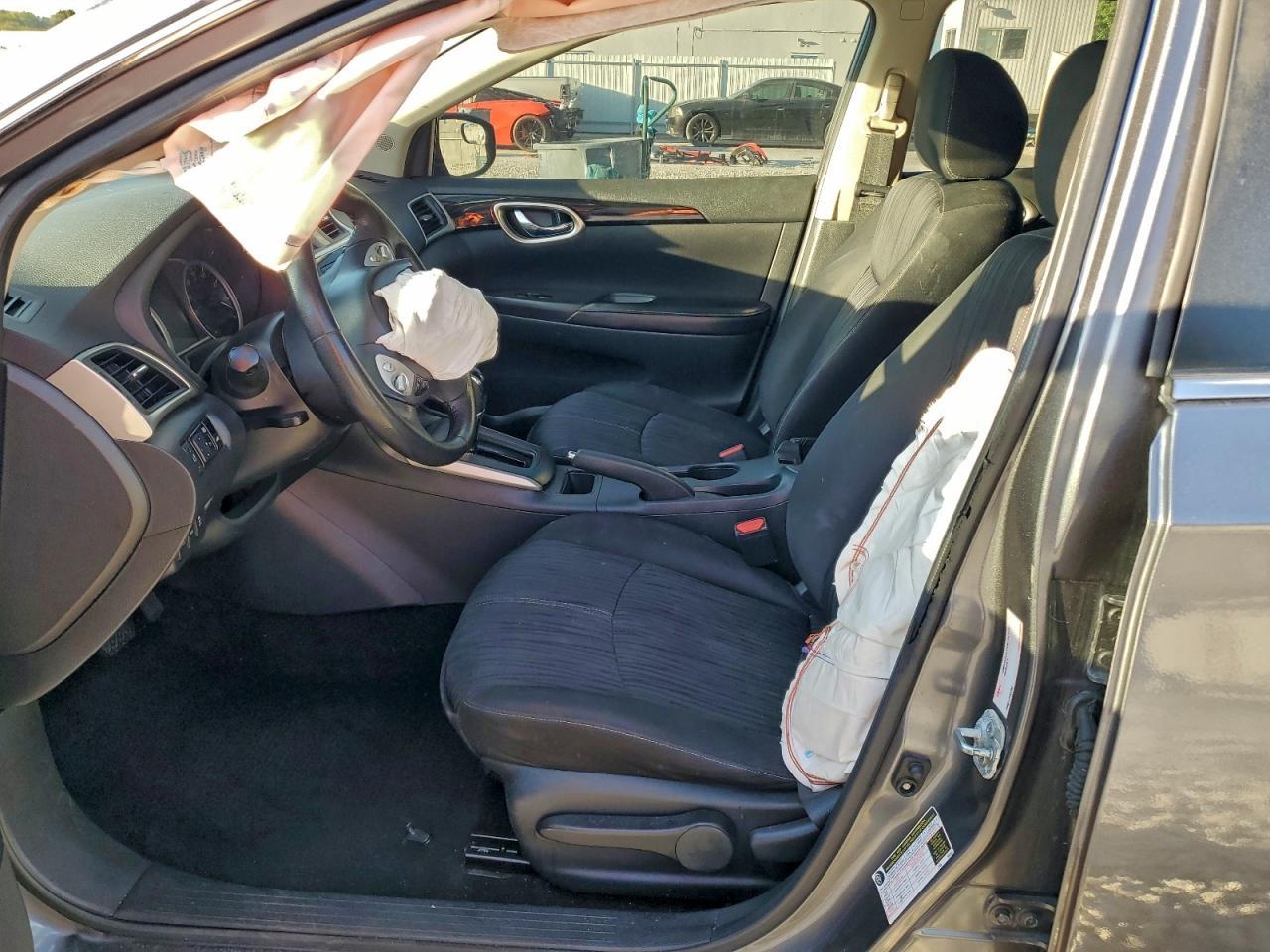 2018 Nissan Sentra S - Фото 7