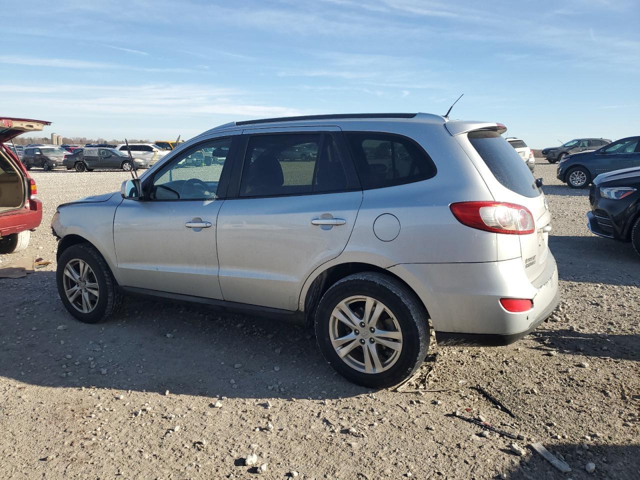 2010 Hyundai Santa Fe Gls - Image 2