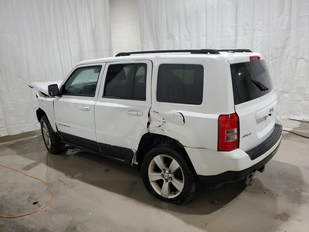 2015 Jeep Patriot Latitude - Фото 2
