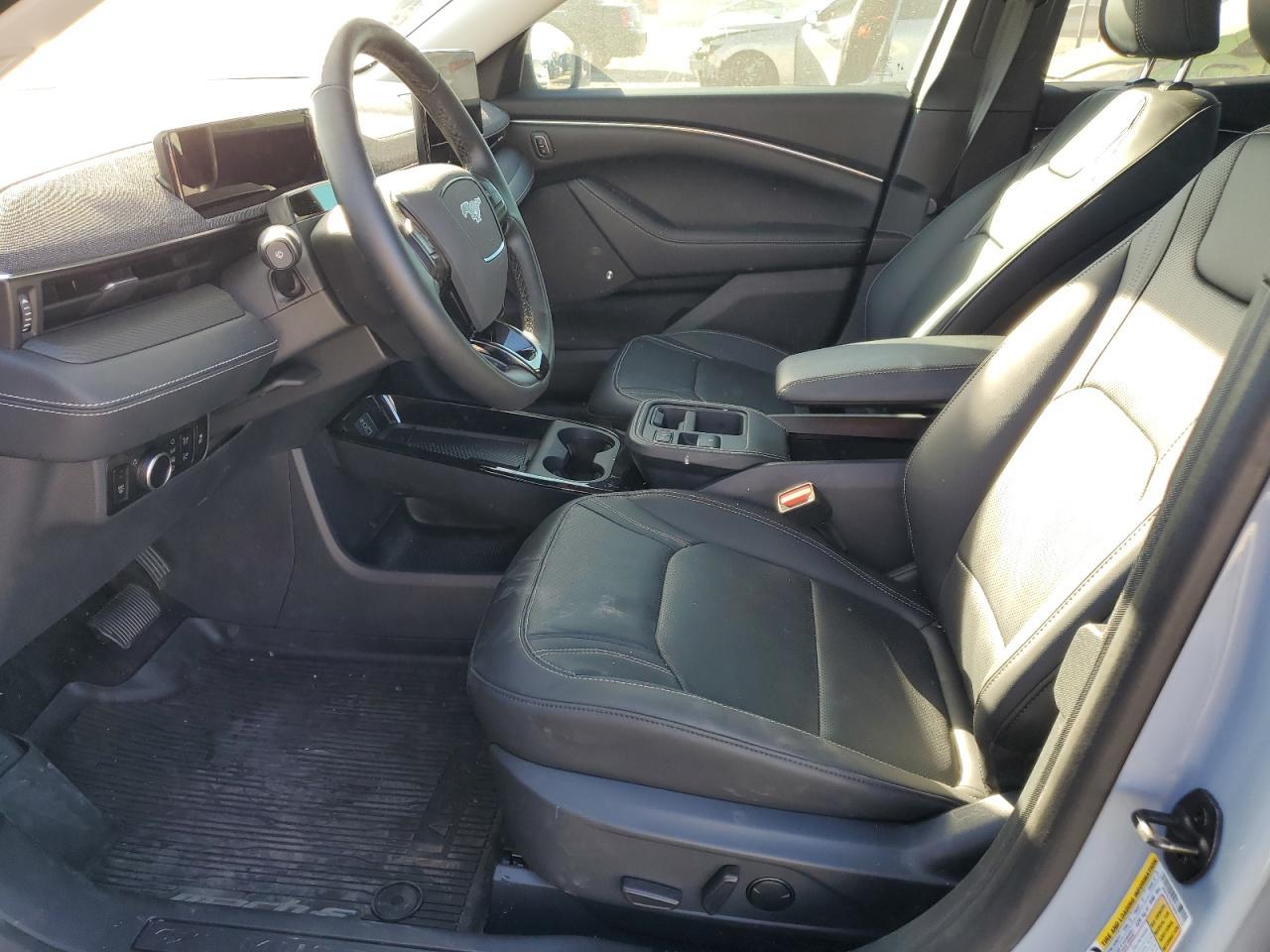 2025 Ford Mustang Mach-E Premium - Фото 7