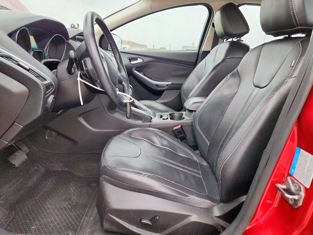 2012 Ford Focus Titanium - Image 7