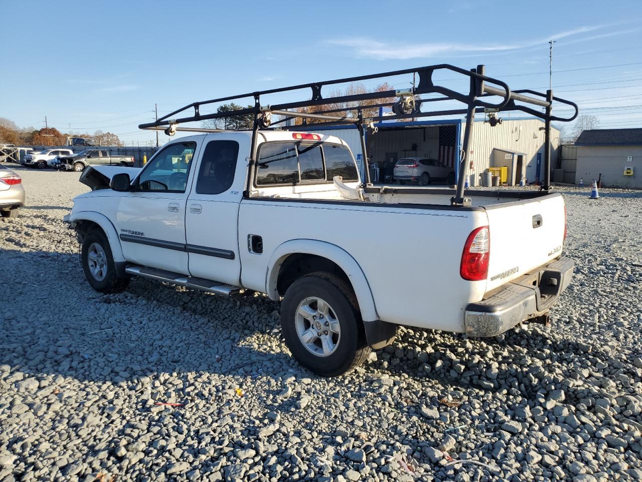 2005 Toyota Tundra Access Cab Sr5 - Image 2